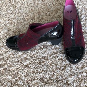 Helle shoes, size 40, black patent with dark red suede uppers, med heel,